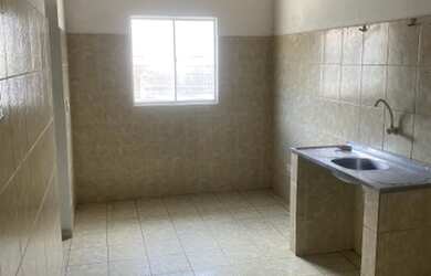 Imagem: A casa possui 2 Dormitórios e 1 Banheiro e está localizado