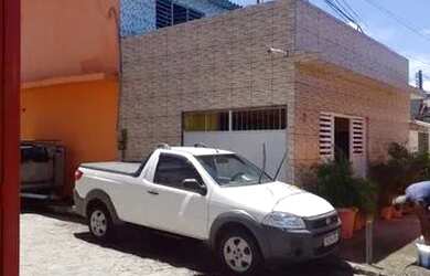 Imagem: A casa possui 3 Dormitórios e está localizado em Artur Lundgren