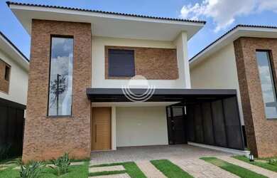 Imagem: A casa em condomínio possui 3 Dormitórios, 5 Banheiros, 4