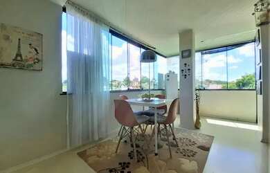 Imagem: O apartamento possui 3 Dormitórios, 1 Banheiro, 1 Vaga na garagem