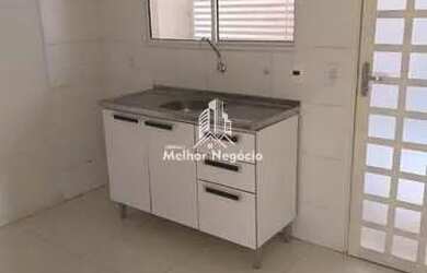 Imagem: A casa possui 2 Dormitórios, 1 Banheiro, 2 Vagas na garagem