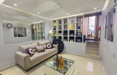 Imagem: A casa possui 3 Dormitórios, 3 Banheiros, 1 Vaga na garagem