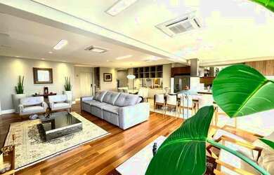 Imagem: O apartamento possui 4 Dormitórios, 5 Banheiros, 4 Vagas na