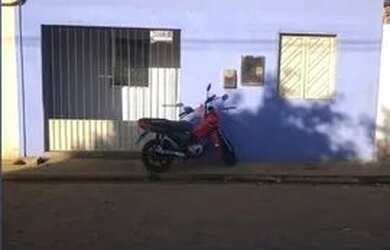 Imagem: A casa possui 2 Dormitórios, 1 Banheiro e está localizado