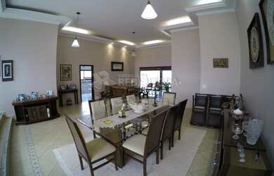 Imagem: A casa em condomínio possui 3 Dormitórios, 5 Banheiros, 5