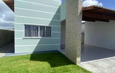 Imagem: A casa possui 2 Dormitórios, 2 Banheiros, 2 Vagas na garagem