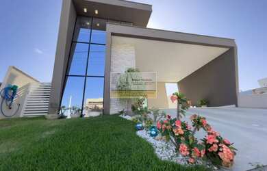 Imagem: A casa em condomínio possui 3 Dormitórios, 4 Banheiros, 2