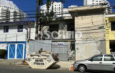 Imagem: O depósito possui 2 Vagas na garagem e 200m² de Área e está