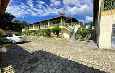 Imagem: O apartamento possui 1 Dormitório, 1 Banheiro, 1 Vaga na garagem