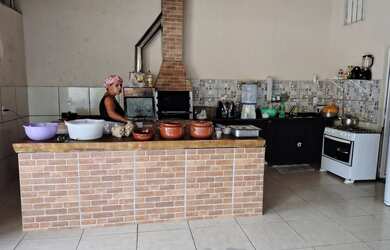 Imagem: A pousada chalé possui 3 Dormitórios, Acomodam 9 pessoas