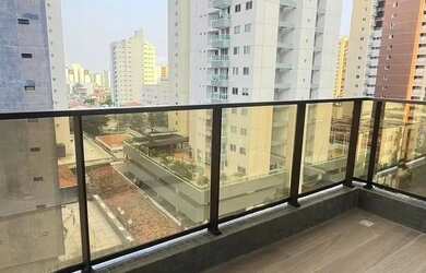 Imagem: O apartamento possui 3 Dormitórios, 1 Banheiro, 2 Vagas na