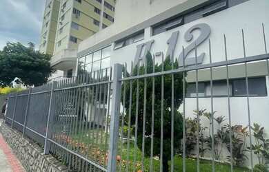 Imagem: O apartamento possui 3 Dormitórios, 2 Banheiros, 1 Vaga na