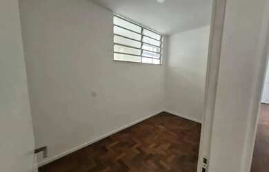 Imagem 9: Apartamento à venda com 4 dormitórios sendo 1 suíte, 2 banheiros e...