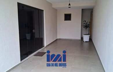 Imagem 4: Sobrado no centro de Guaratuba