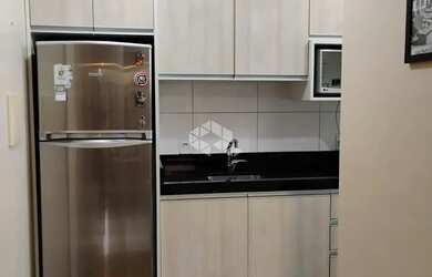 Imagem 5: Apartamento semimobiliado com 2 quartos uma vaga de garagem coberta e...