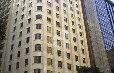 Imagem: O depósito possui 2 Vagas na garagem, 497m² de Área e está