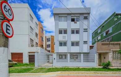 Imagem: O apartamento possui 1 Dormitório, 1 Banheiro, 1 Vaga na garagem