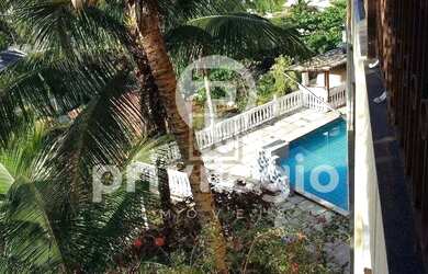 Imagem: A casa possui 5 Dormitórios, 5 Banheiros, 2 Vagas na garagem