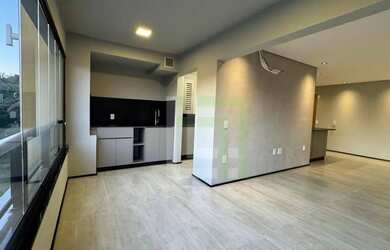 Imagem: O apartamento possui 2 Dormitórios, 1 Banheiro, 2 Vagas na