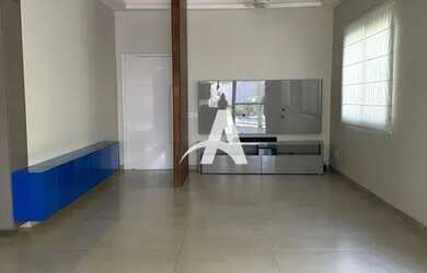 Imagem: A casa em condomínio possui 3 Dormitórios, 3 Banheiros, 2