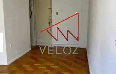 Imagem: A kitnet possui 1 Banheiro, 28m² de Área e está localizado