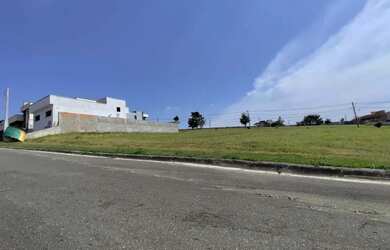 Imagem: O terreno possui 360m² de Área, Imóvel novo e está localizado