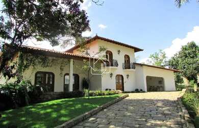 Imagem: A casa em condomínio possui 4 Dormitórios, 5 Banheiros, 2