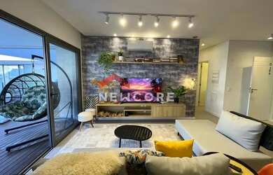 Imagem: O apartamento possui 2 Dormitórios, 2 Banheiros, 2 Vagas na