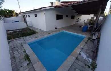 Imagem: A casa em condomínio possui 3 Dormitórios, 4 Banheiros, 2