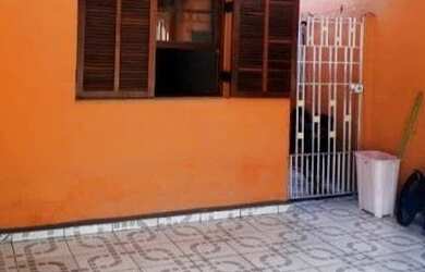 Imagem: A casa possui 2 Dormitórios, 1 Banheiro e está localizado