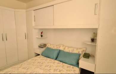 Imagem: O apartamento possui 2 Dormitórios, 1 Banheiro, 2 Vagas na