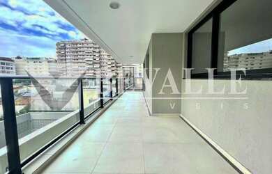 Imagem: O apartamento possui 3 Dormitórios, 3 Banheiros, 2 Vagas na