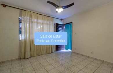 Imagem: A casa em condomínio possui 3 Dormitórios, 2 Banheiros, 4