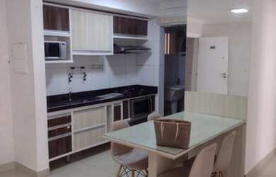 Imagem: O apartamento possui 3 Dormitórios, 1 Banheiro, 1 Vaga na garagem