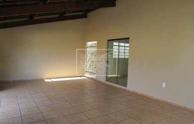 Imagem 2: Casa FRANCA - SP. Varanda, 147m² de Área, 3 Vagas na garageme2 Dormitórios