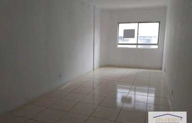 Imagem: O apartamento possui 1 Dormitório, 1 Banheiro, 37m² de Área