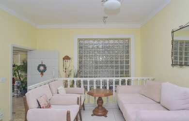 Imagem 2: Linda casa assobrada com piscina à venda no Planalto Paulista