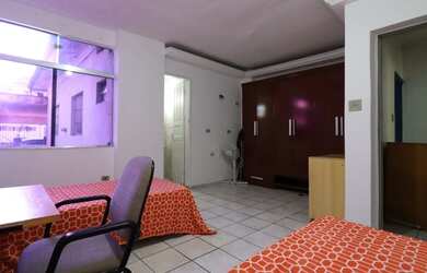 Imagem 7: Casa à venda no Bairro da Saúde 3 vagas de garagem e amplo quintal /...