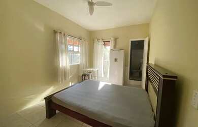 Imagem: O quarto está localizado em Colinas, Rio Das Ostras para alugar