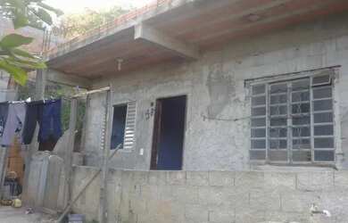 Imagem: A casa possui 1 Dormitório, 1 Banheiro, 128m² de Área e