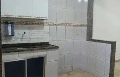 Imagem: A casa possui 2 Dormitórios, 1 Banheiro, 80m² de Área e