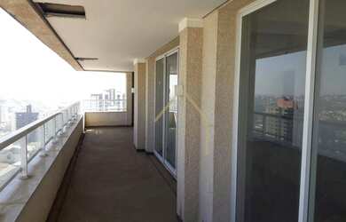 Imagem: O apartamento possui 4 Dormitórios, 5 Banheiros, 4 Vagas na