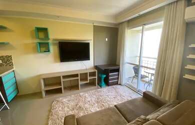 Imagem: O studio possui 1 Dormitório, 1 Banheiro, 1 Vaga na garagem