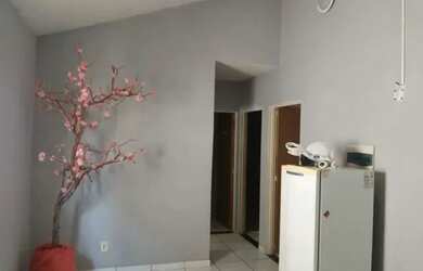 Imagem: A casa possui 3 Dormitórios, 1 Banheiro, 100m² de Área e