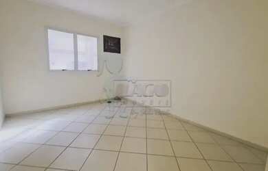 Imagem: O depósito possui 15m² de Área e está localizado em Nova