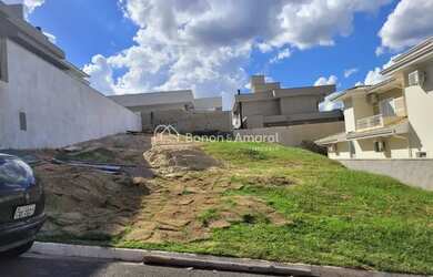 Imagem: O terreno possui 375m² de Área e está localizado em Jardim