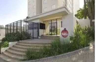 Imagem: O apartamento possui 2 Dormitórios, 1 Banheiro, 1 Vaga na garagem