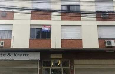 Imagem: O apartamento possui 3 Dormitórios, 1 Banheiro e 62m² de Área