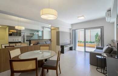 Imagem: O apartamento possui 2 Dormitórios, 2 Banheiros, 2 Vagas na