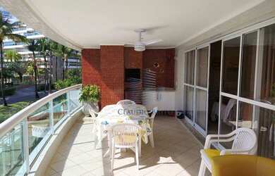 Imagem: O apartamento possui 3 Dormitórios, 2 Banheiros, 2 Vagas na